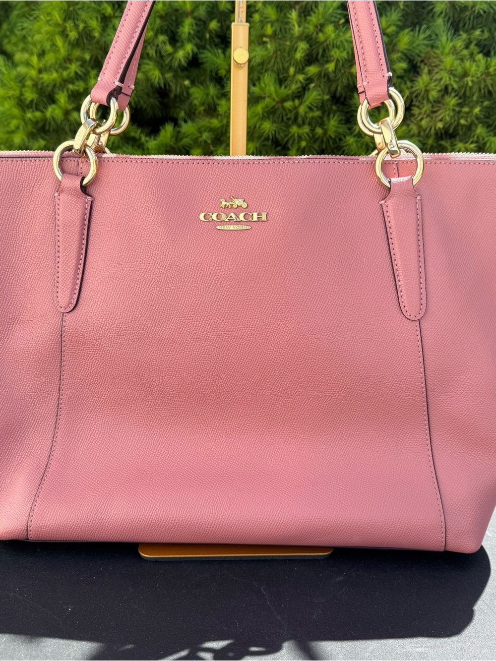 COACH Ava Pink Leather Tote Bag with Gold Hardware - Picture 2 of 11